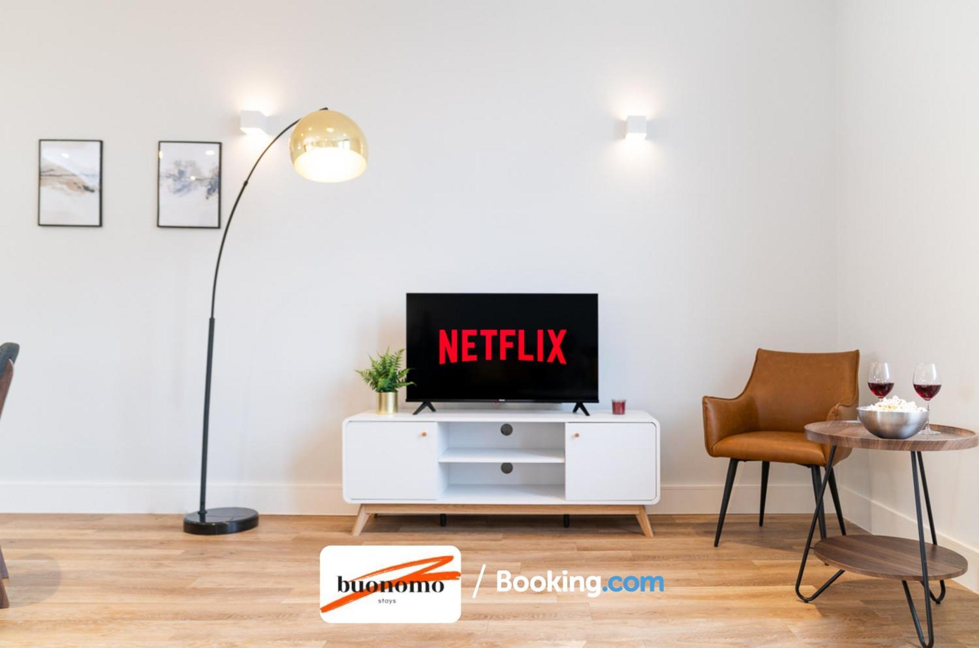 Two Bedroom Apartment At Buonomo Stays Short Lets & Serviced Accommodation Close To Wimbledon Tennis Courts Лондон Екстериор снимка