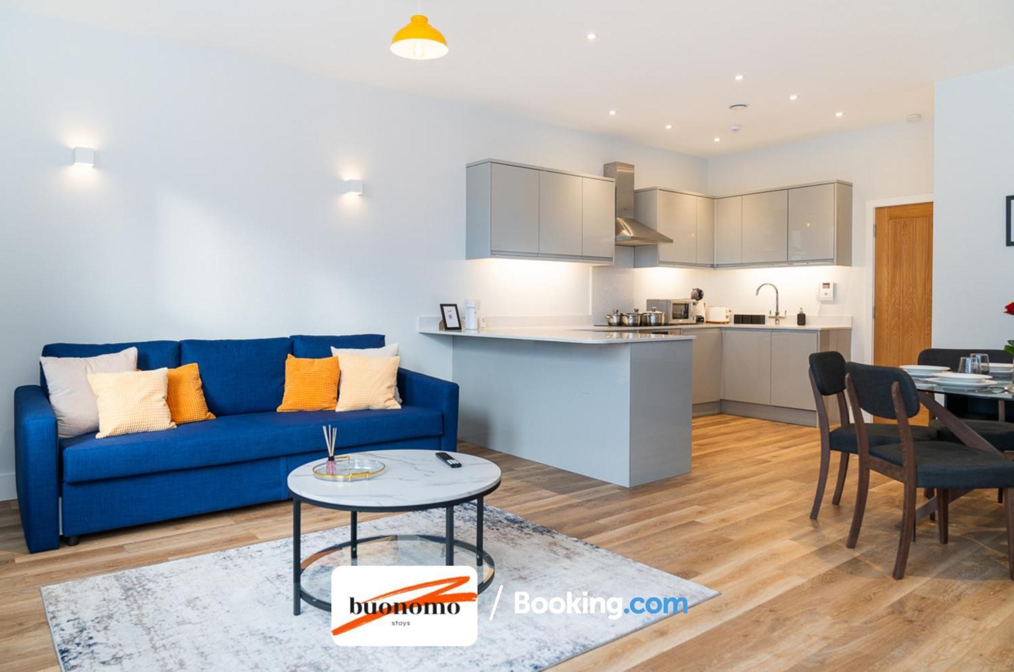 Two Bedroom Apartment At Buonomo Stays Short Lets & Serviced Accommodation Close To Wimbledon Tennis Courts Лондон Екстериор снимка