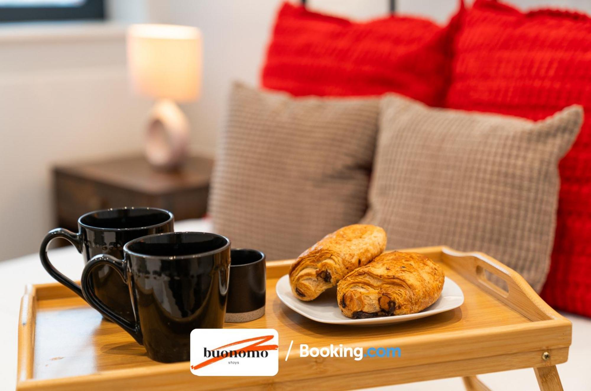 Two Bedroom Apartment At Buonomo Stays Short Lets & Serviced Accommodation Close To Wimbledon Tennis Courts Лондон Екстериор снимка